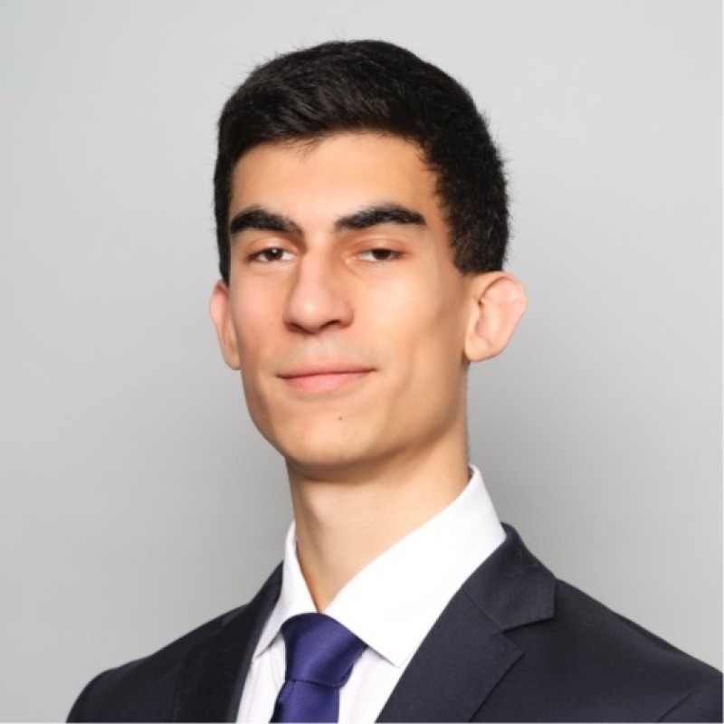 Enzo D.